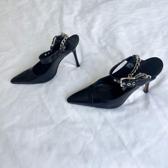 Manolo Blahnik Pointy Toe’d Black Pumps with Silver Chain Ankle Strap and Buckle - Picture 8 of 8